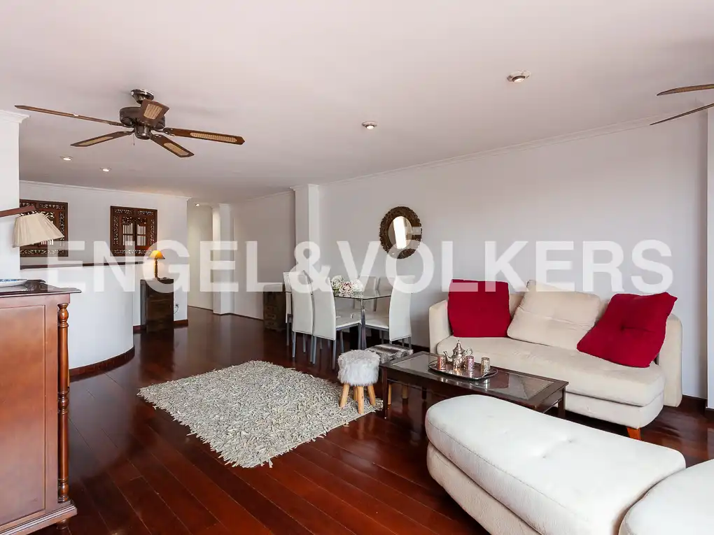 Sala de estar de Ático de alquiler en Valencia con Aire acondicionado, Calefacción y Parquet