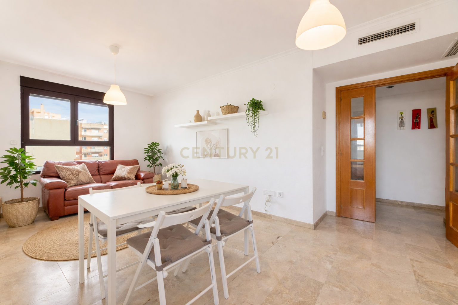 Menjador de Apartament en venda en  Valencia Capital amb Aire condicionat, Forn i Balcó