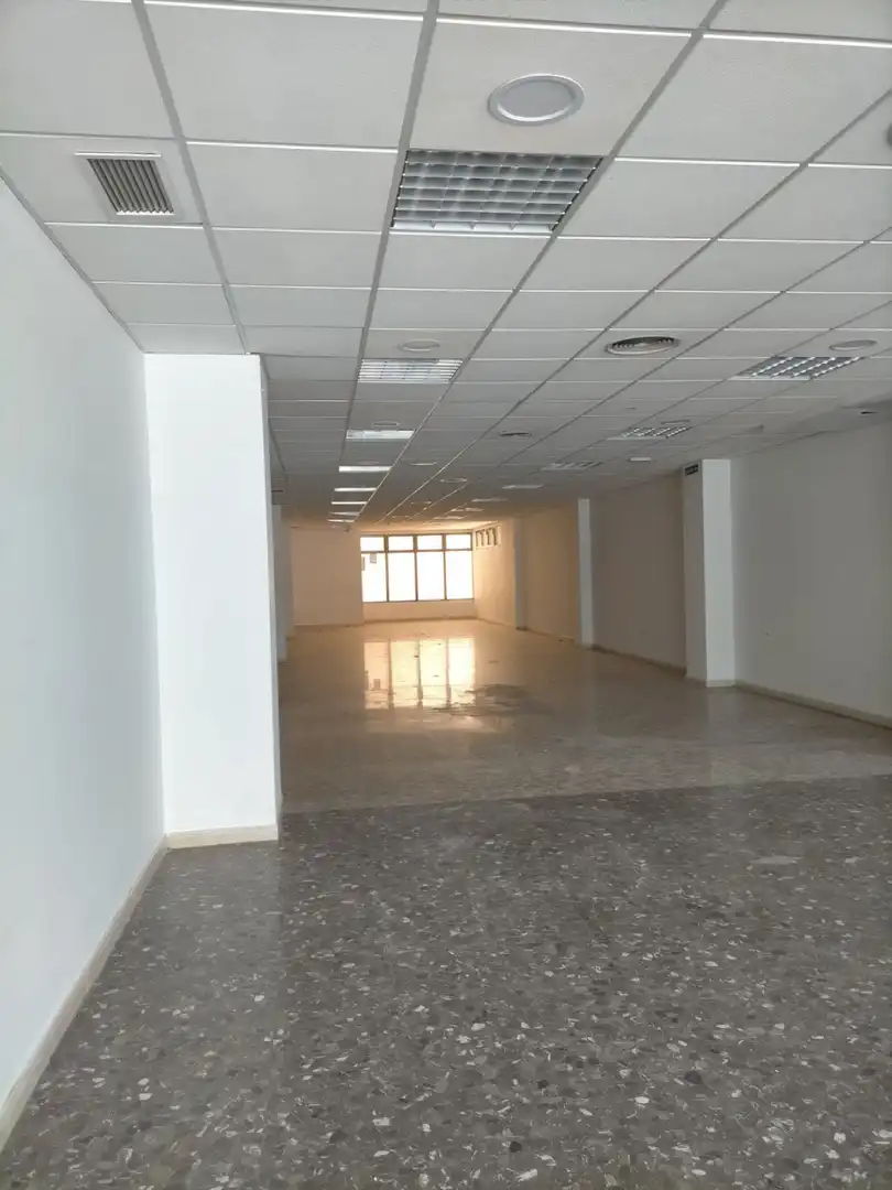 Local comercial de lloguer a Calle Diego Fernandez Herrera, imagen 8