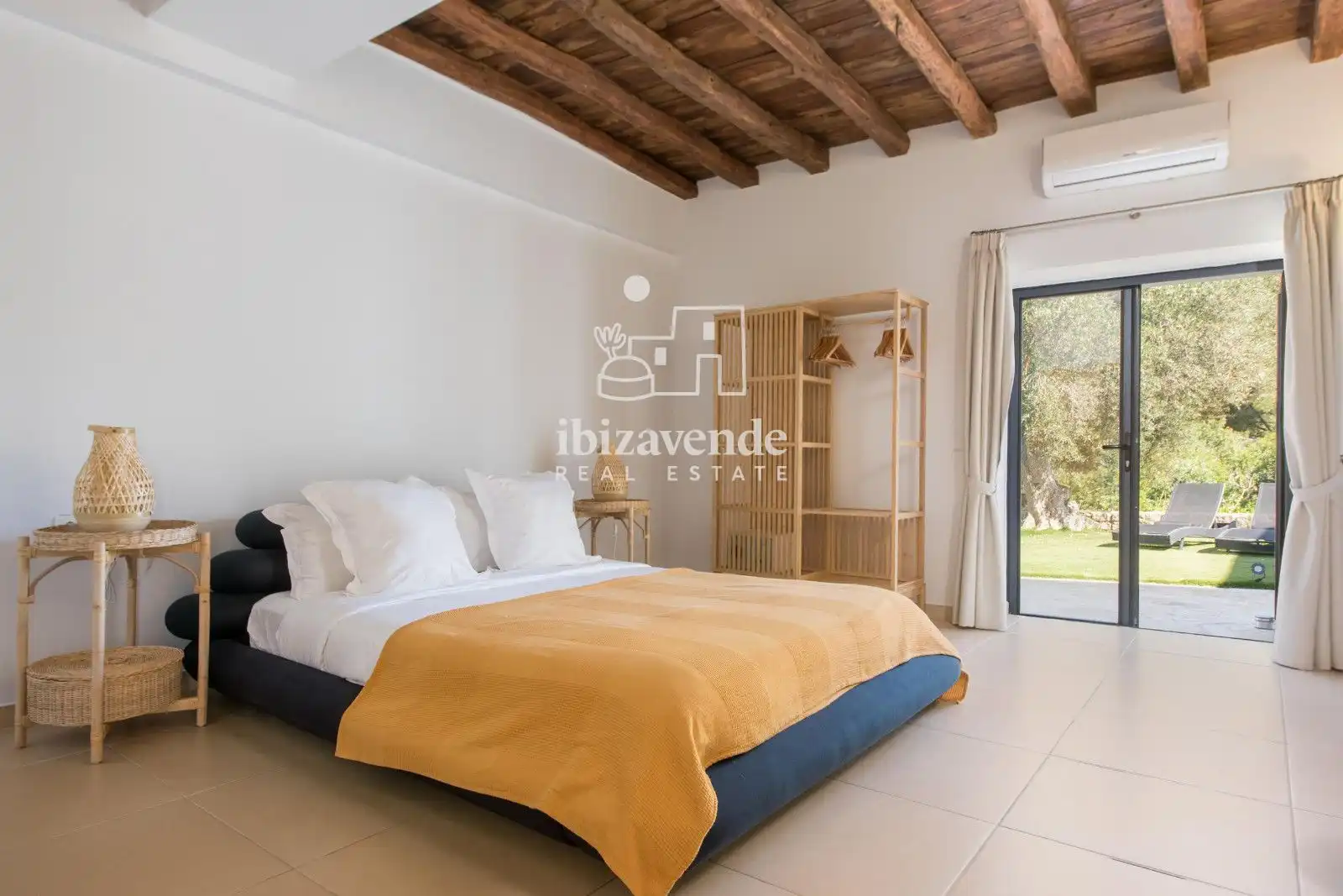Habitación de Casa o chalet de alquiler en Santa Eulària des Riu con Aire acondicionado, Calefacción y Terraza