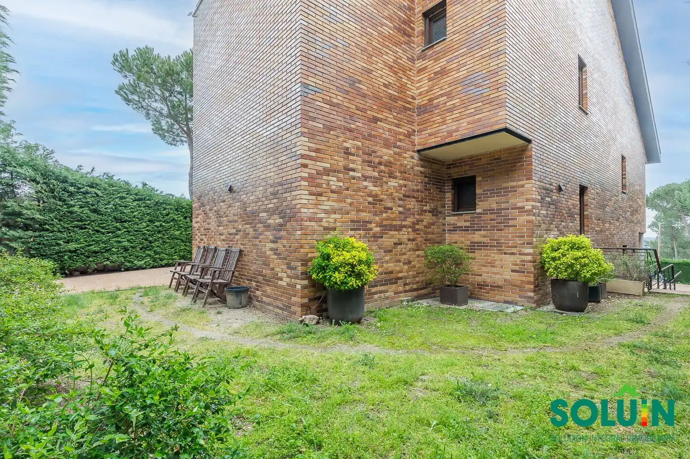 Vista exterior de Casa o xalet en venda en Torrelodones amb Aire condicionat, Calefacció i Jardí privat