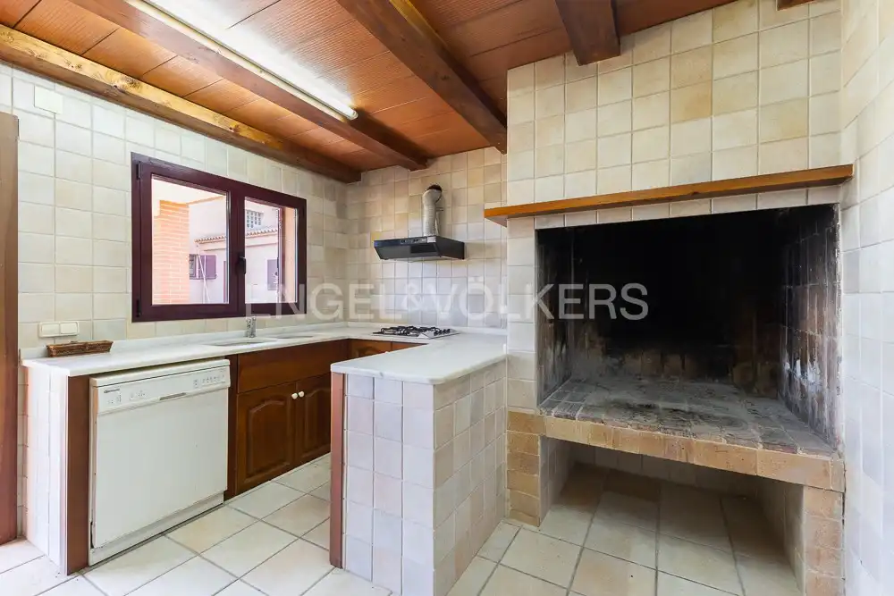 Kitchen of Houses for sale in La Pobla de Vallbona  with Air Conditioner, Heating and Private garden