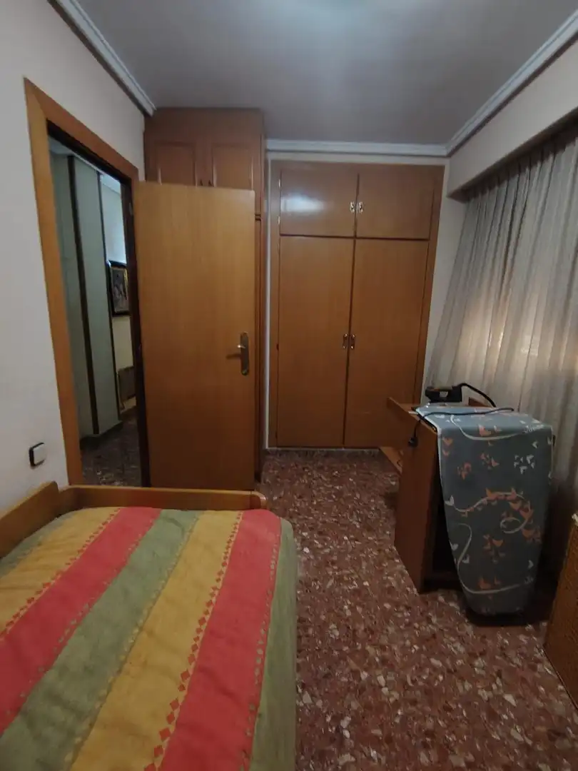 Habitación de Piso de alquiler en Mislata con Aire acondicionado, Calefacción y Amueblado