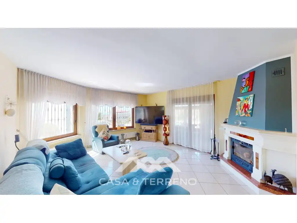 Sala d'estar de Casa o xalet en venda en Iznate amb Aire condicionat, Calefacció i Jardí privat