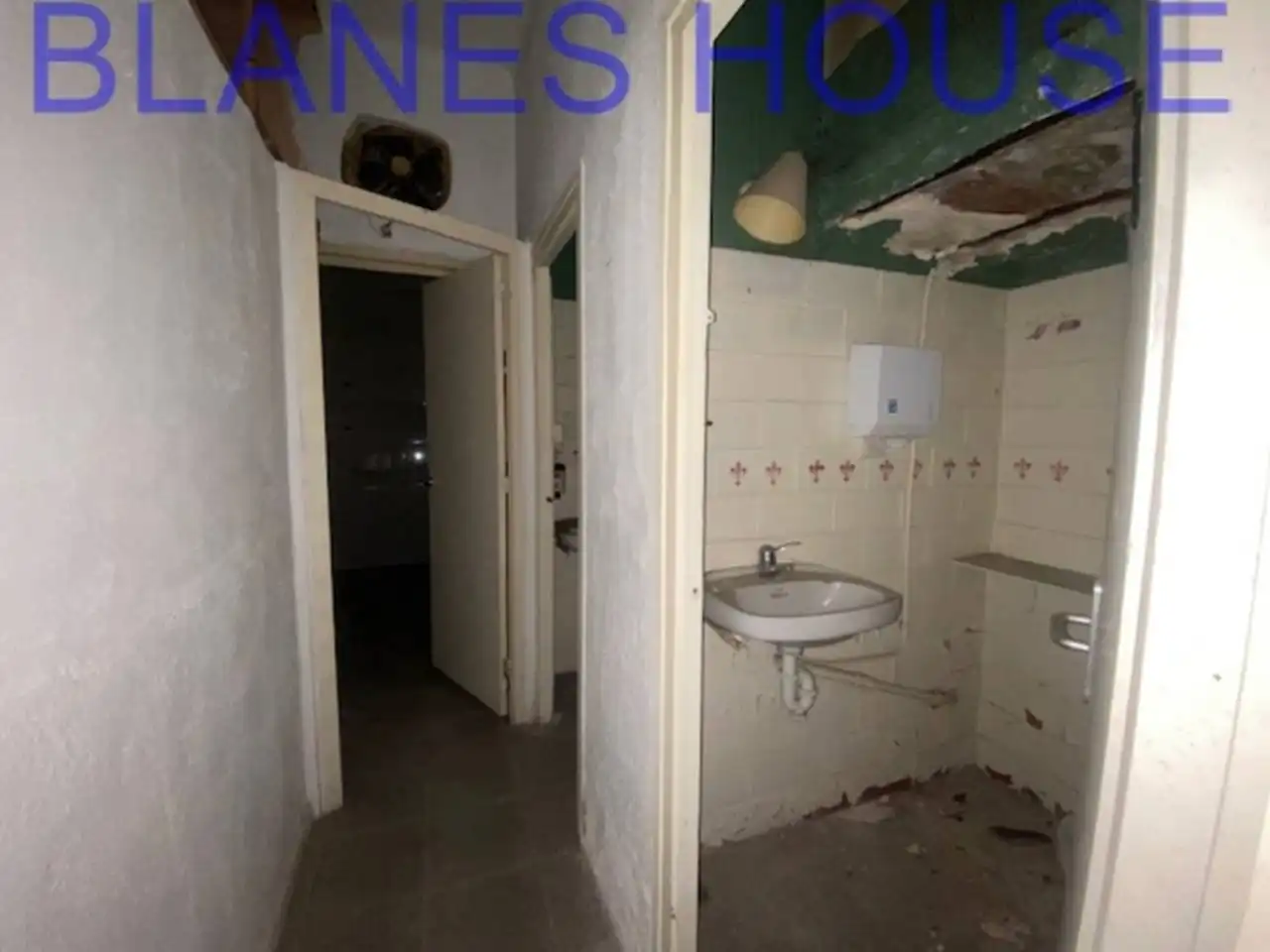 Bany de Local en venda en Blanes