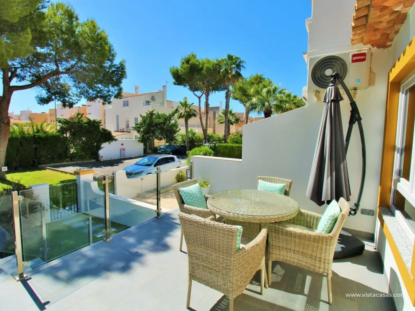 Bungalow con terraza en venta en Orihuela Costa, imagen 3