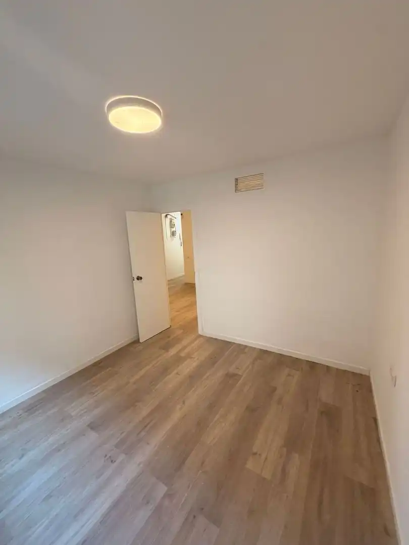 Wohnung zur Miete in Carrer de les Magnòlies, Can Vidalet