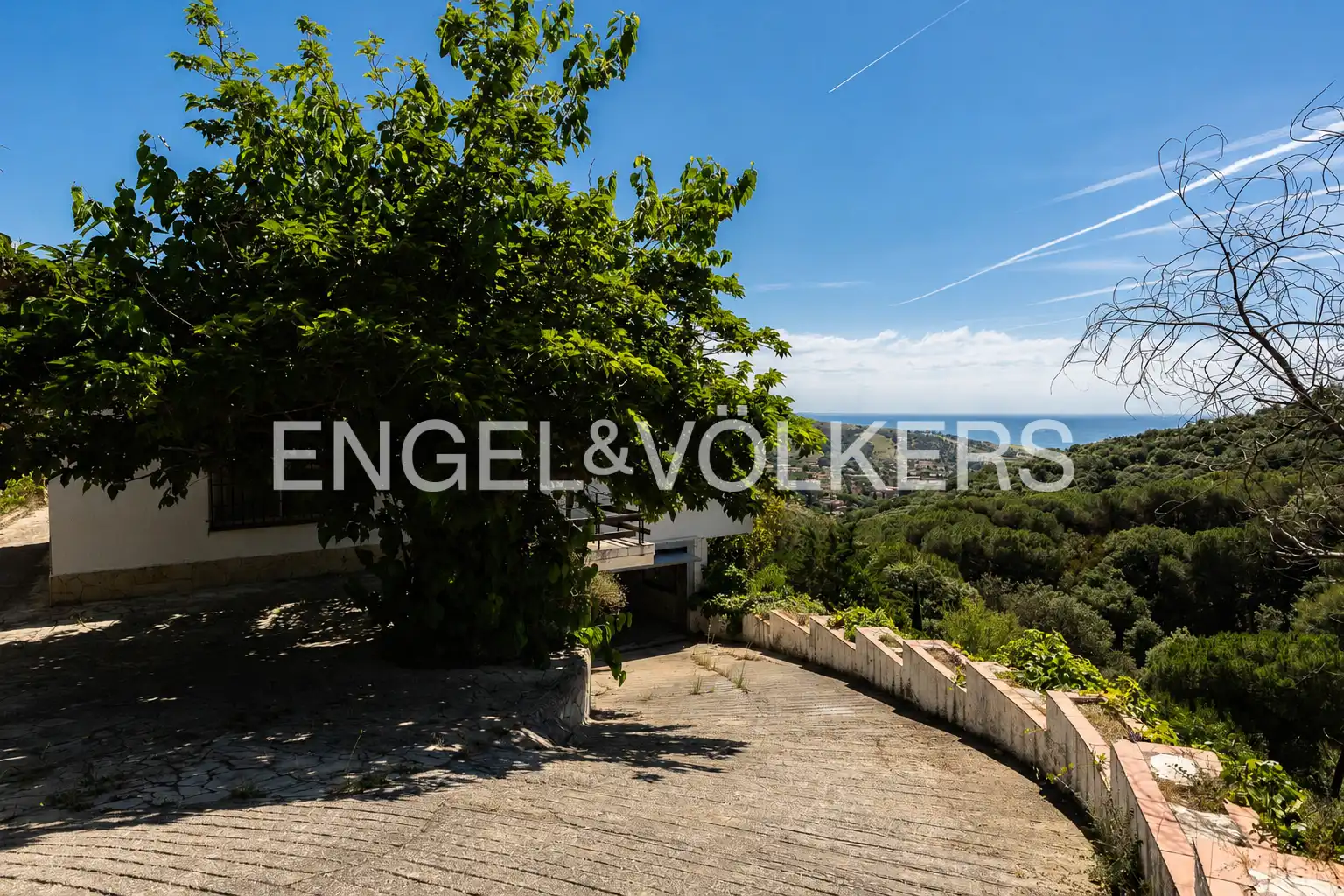 Vista exterior de Casa o chalet en venta en Alella con Calefacción, Jardín privado y Parquet