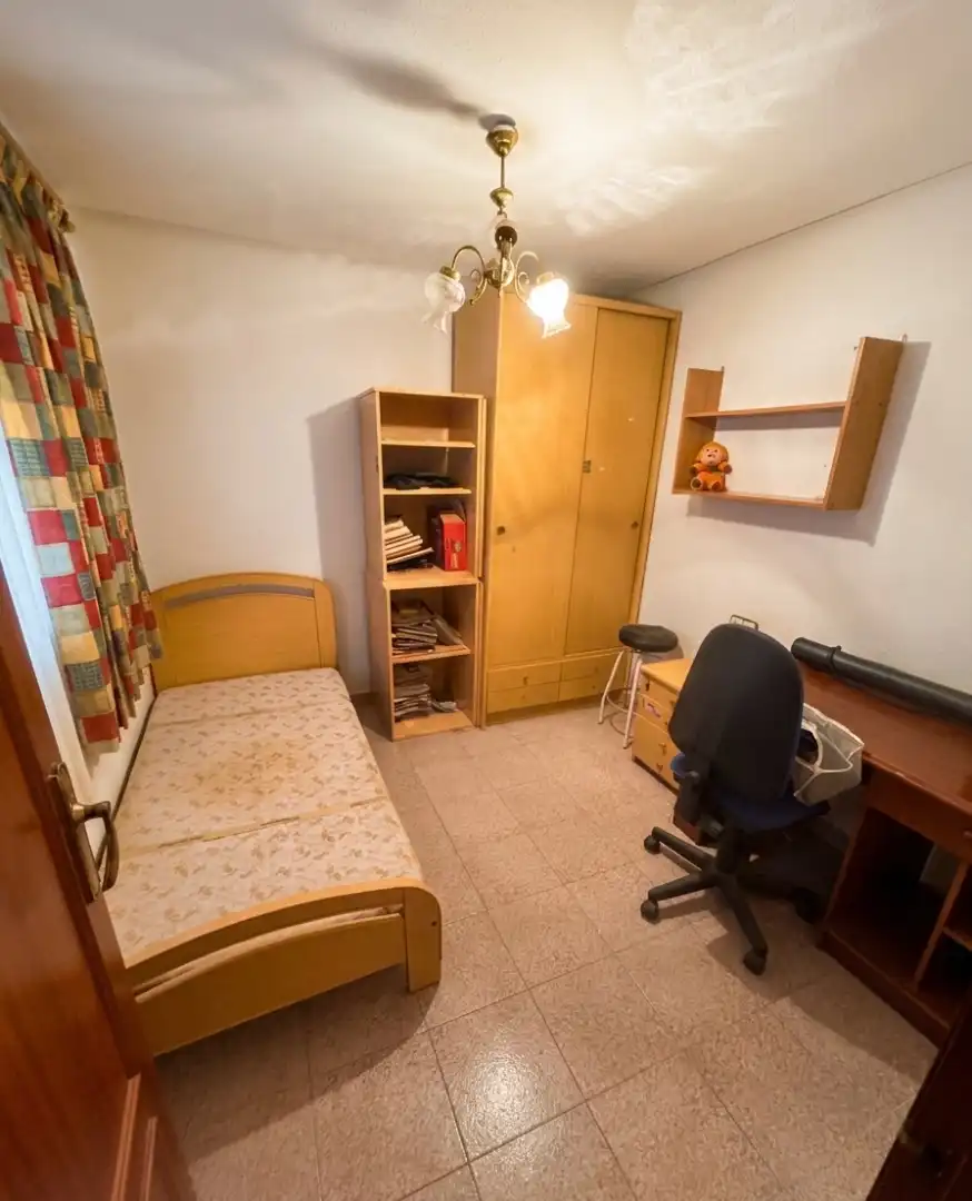 Habitación de Piso en venta en Elche / Elx con Amueblado y Balcón