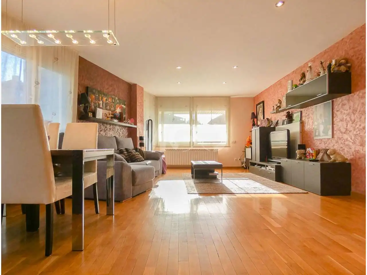 Living room of Flat for sale in Vic  with Heating, Terrace and Storage room