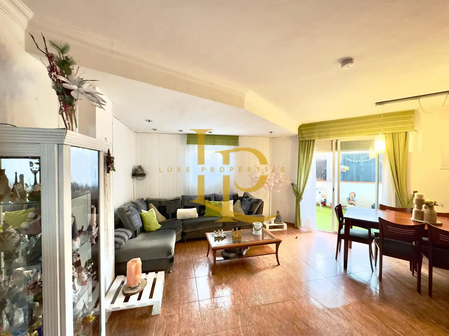 Sala de estar de Dúplex en venta en Rubí con Aire acondicionado, Calefacción y Terraza
