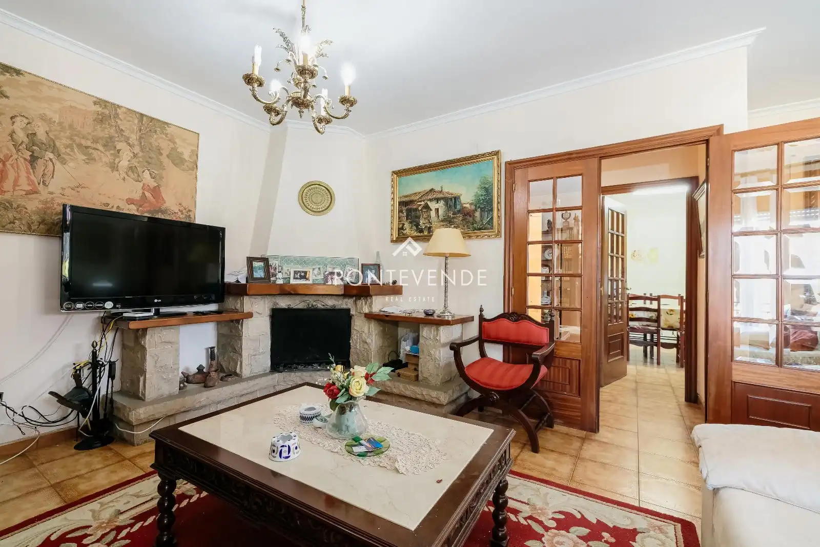 Sala d'estar de Casa o xalet en venda en Poio amb Terrassa