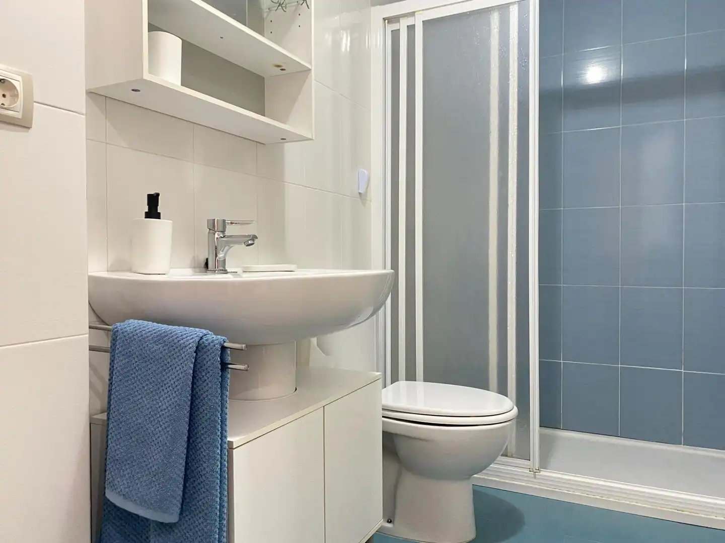 Bathroom of Apartments for sale in Foz
