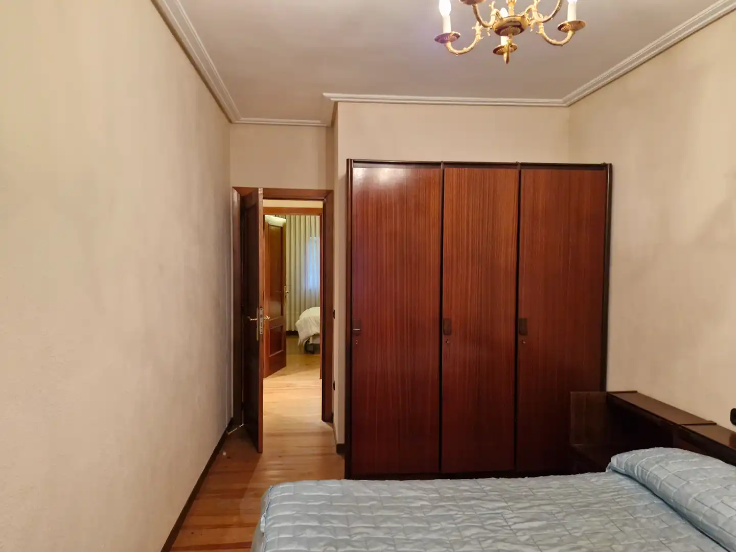 Habitación de Piso de alquiler en Vitoria - Gasteiz con Calefacción, Parquet y Amueblado
