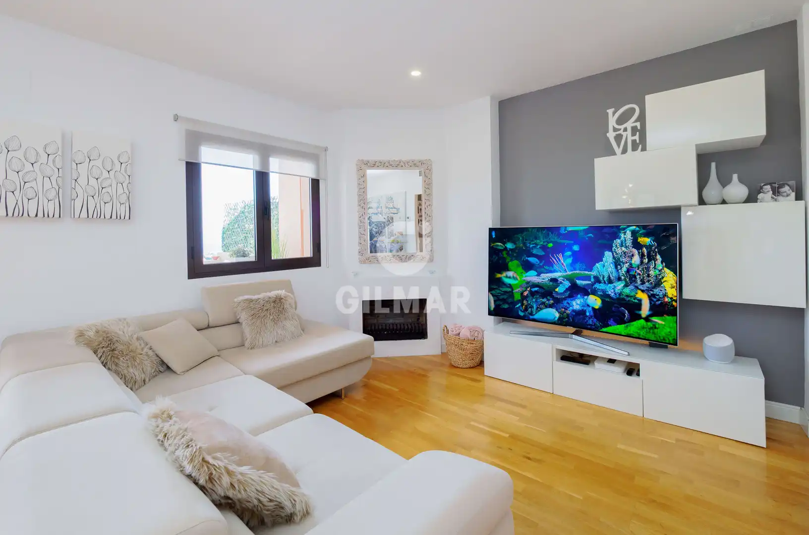 Living room of Detached homes for sale in Benalmádena  with Heating, Private garden and Swimming Pool