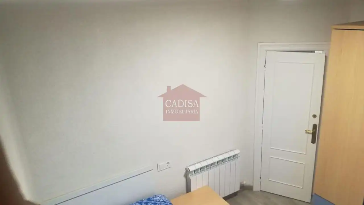 Habitación de Piso de alquiler en Salamanca con Calefacción, Parquet y Trastero
