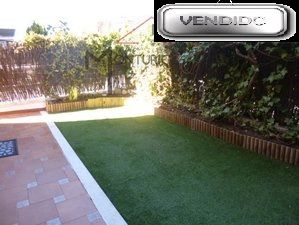 Garden of Single-family semi-detached for sale in Sant Joan Despí  with Air Conditioner, Heating and Private garden