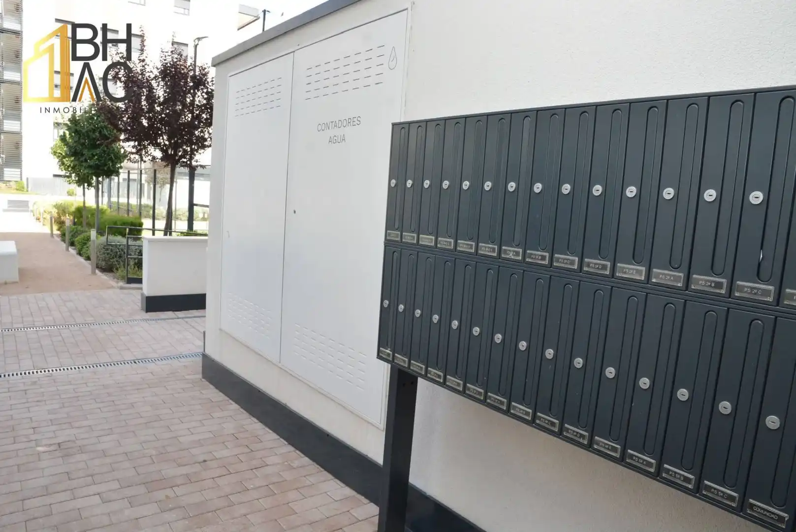 Aparcament de Àtic en venda en Alcalá de Henares amb Aire condicionat, Calefacció i Terrassa