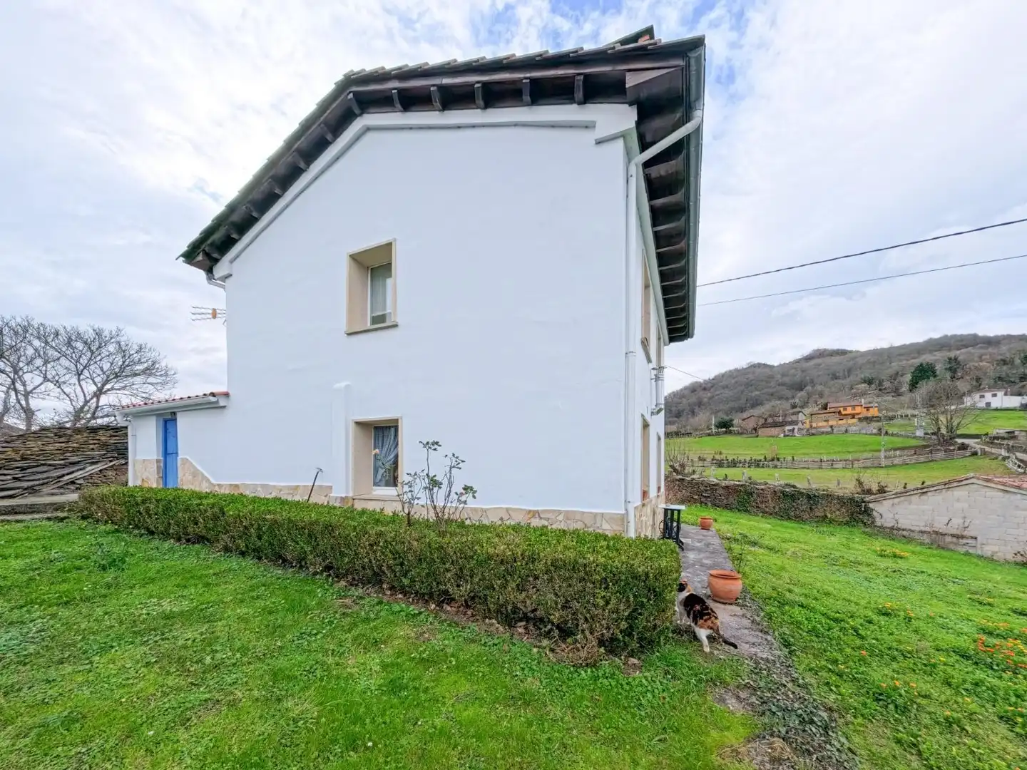 Exterior view of Houses for sale in Aller  with Heating, Private garden and Parquet flooring