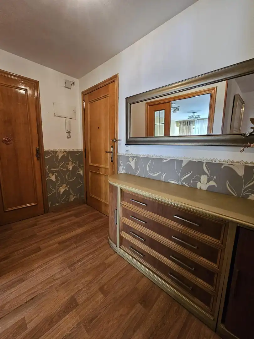 Piso en venta en Valencia con Aire acondicionado, Terraza y Amueblado