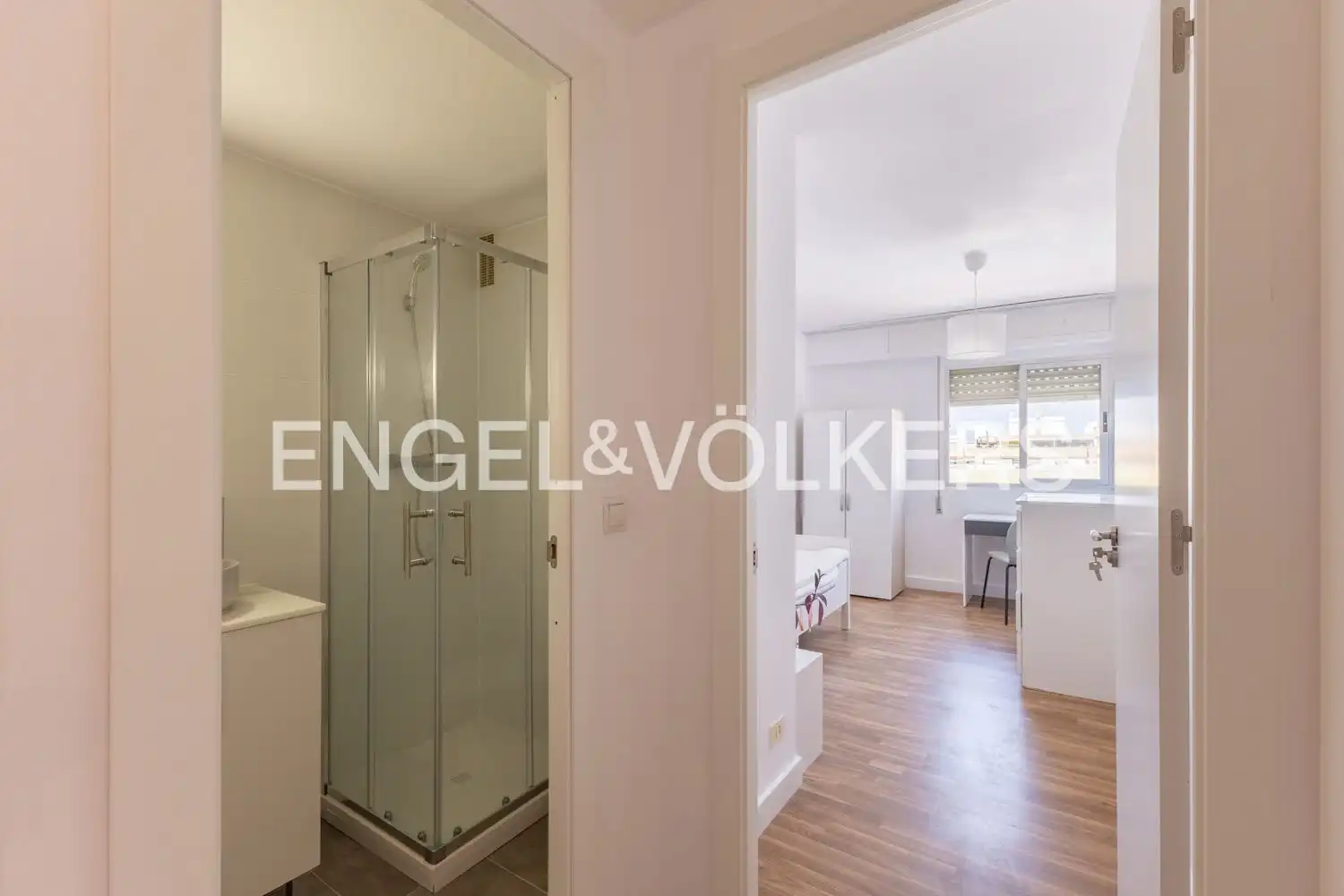 Bedroom of Flat for rent in Sagunto / Sagunt  with Air Conditioner, Heating and Parquet flooring