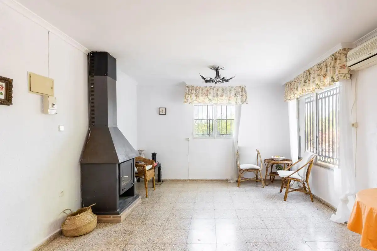 Sala d'estar de Casa o xalet de lloguer en Bétera amb Calefacció, Jardí privat i Terrassa