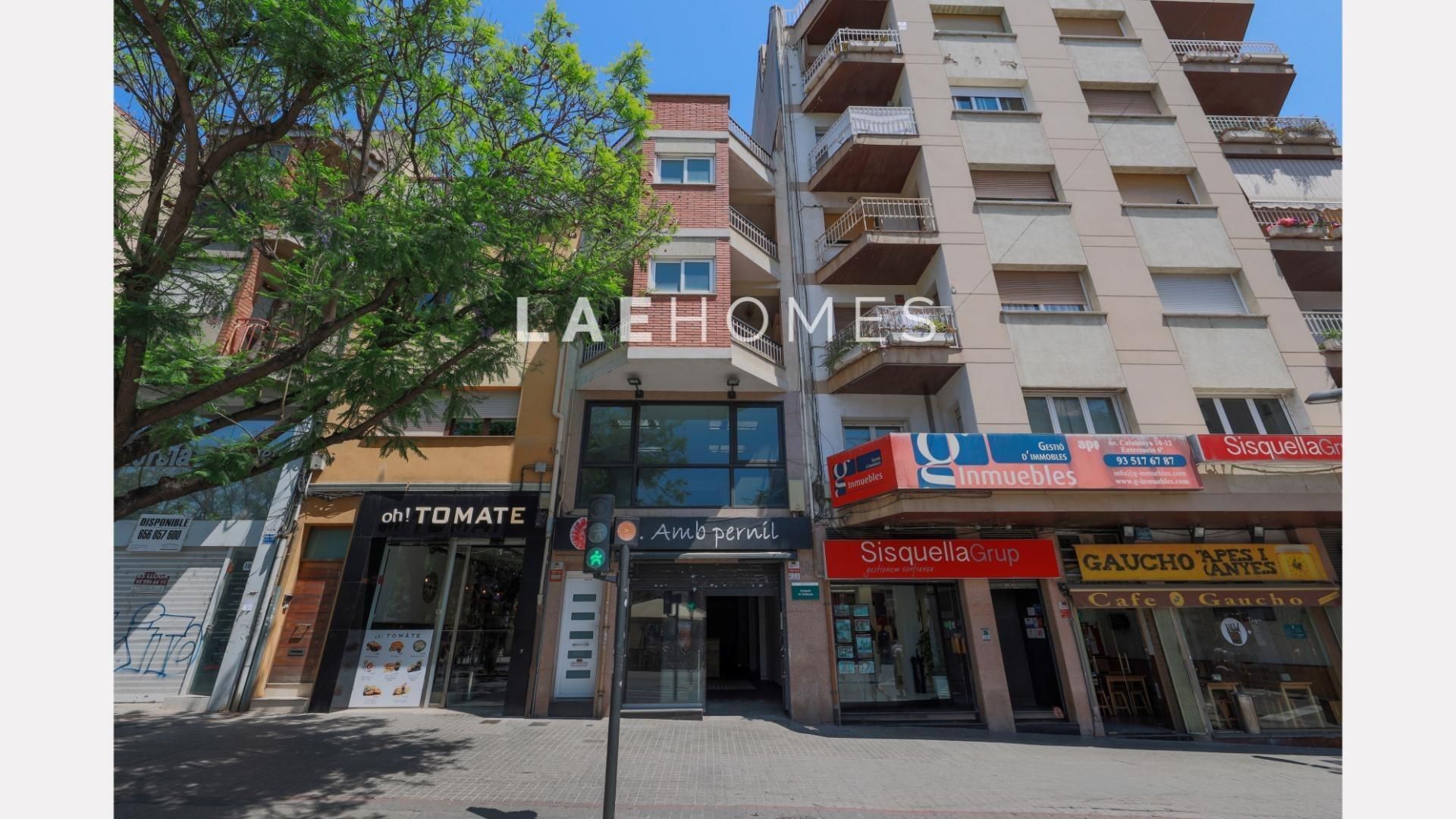 Exterior view of Building for sale in Cerdanyola del Vallès