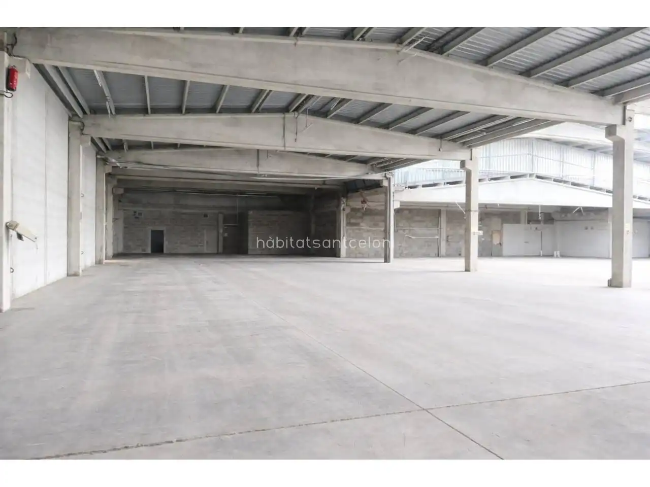 Industriegebäude zum Verkauf in Avenida emporda 35, imagen 10