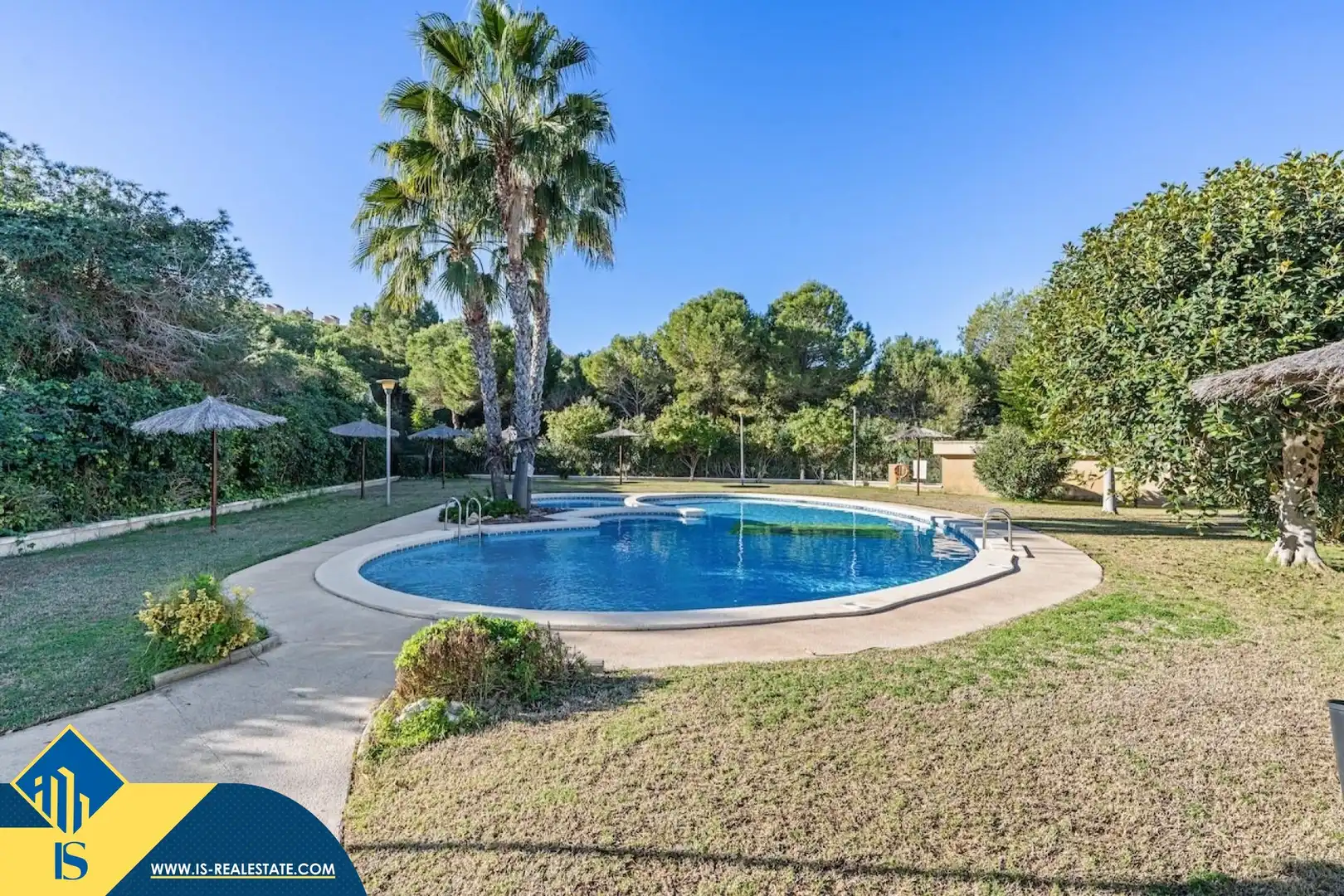 Swimming pool of Flat for sale in Santa Pola  with Terrace, Furnished and Community pool