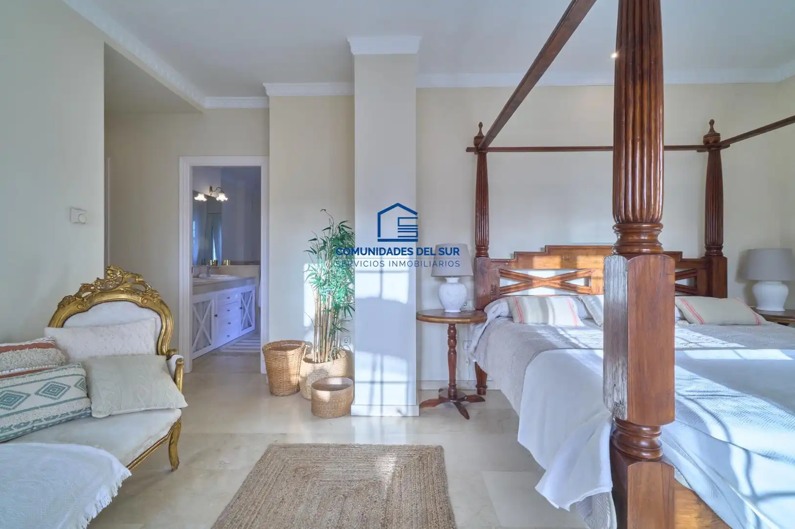 Dormitori de Casa o xalet en venda en El Puerto de Santa María amb Aire condicionat, Jardí privat i Terrassa