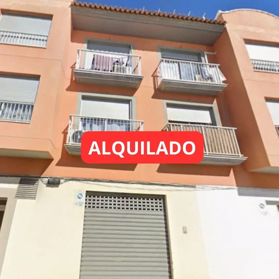 Piso con piscina en venta en AZORIN
