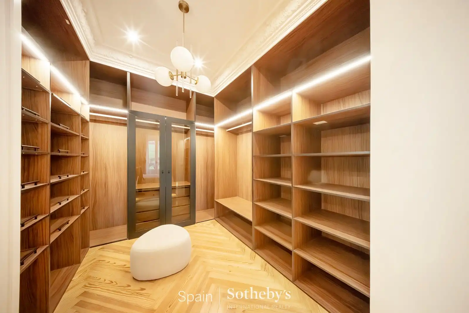 Apartments for sale in Madrid  with Air Conditioner and Heating