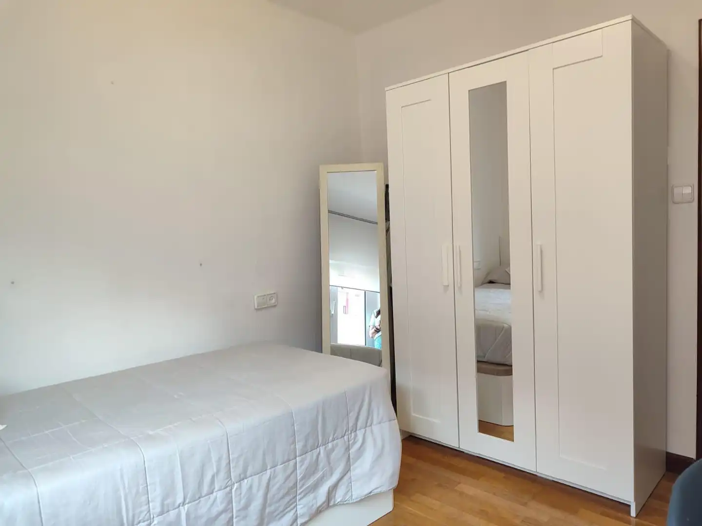 Bedroom of Flat for rent in Oviedo   with Heating and Furnished