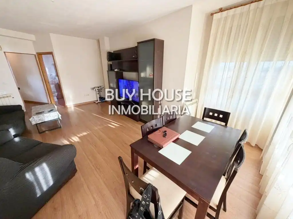 Flat with lift for sale in Cobeja