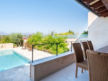Country house with pool for sale in Llubí