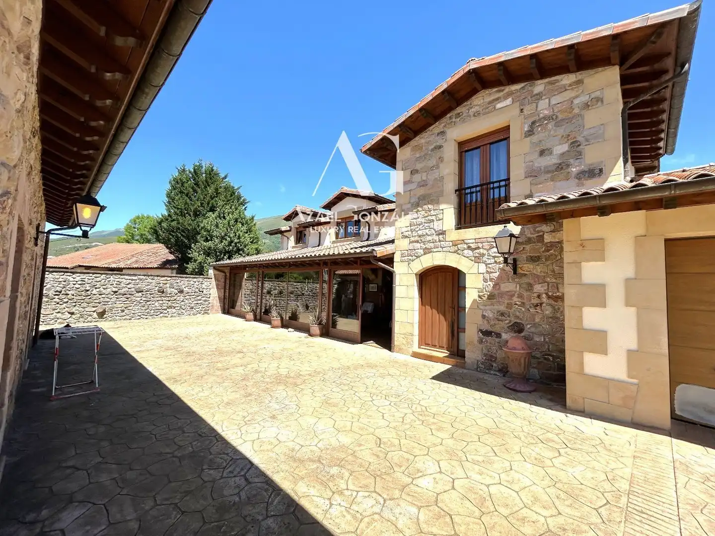 Vista exterior de Casa o chalet en venta en Ruente con Calefacción, Jardín privado y Terraza