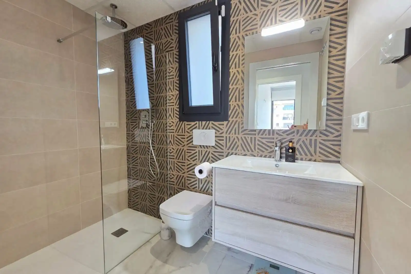 Bany de Apartament en venda en Orihuela amb Terrassa i Piscina comunitària
