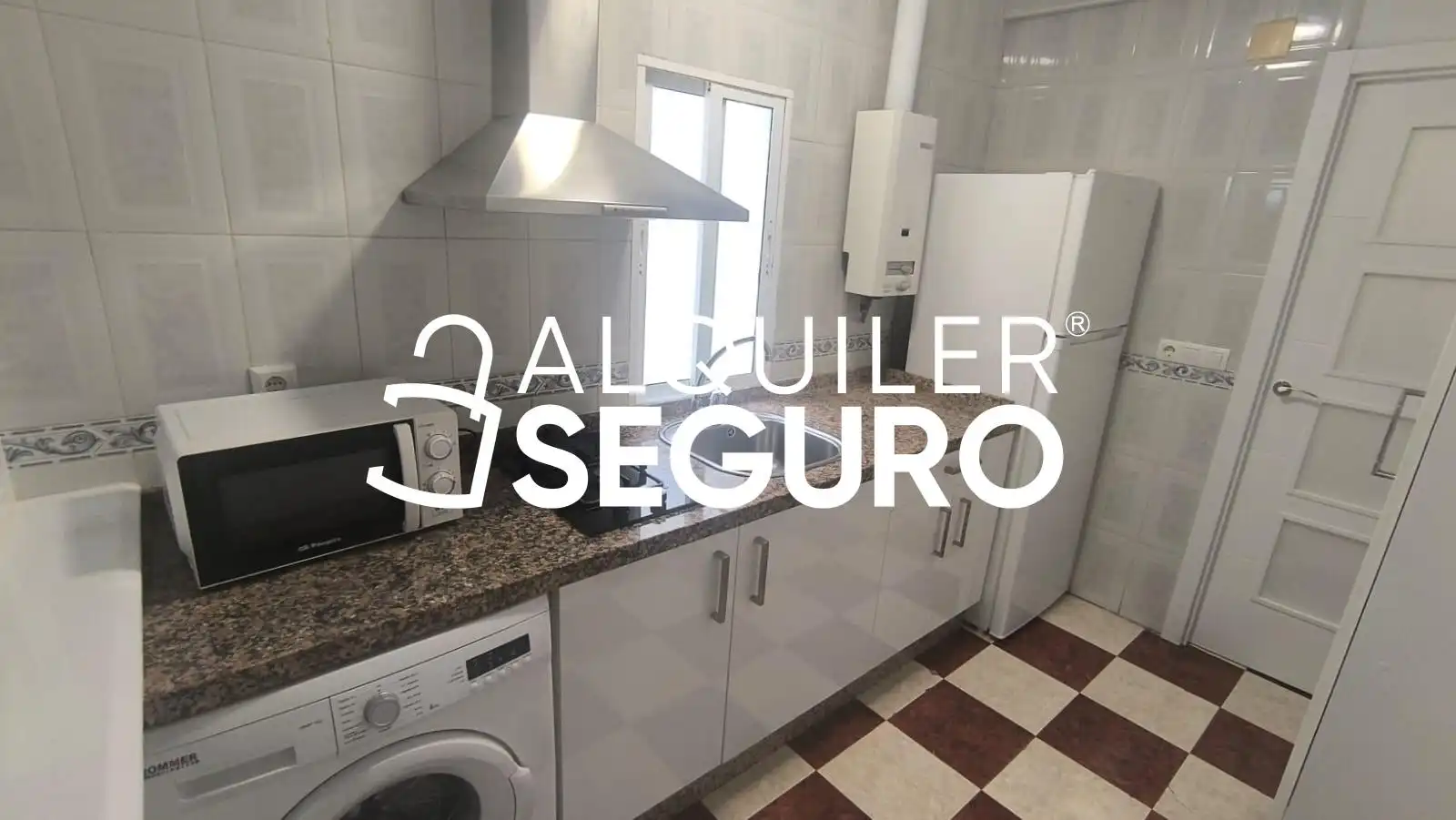 Cocina de Piso de alquiler en Sevilla con Aire acondicionado y Amueblado