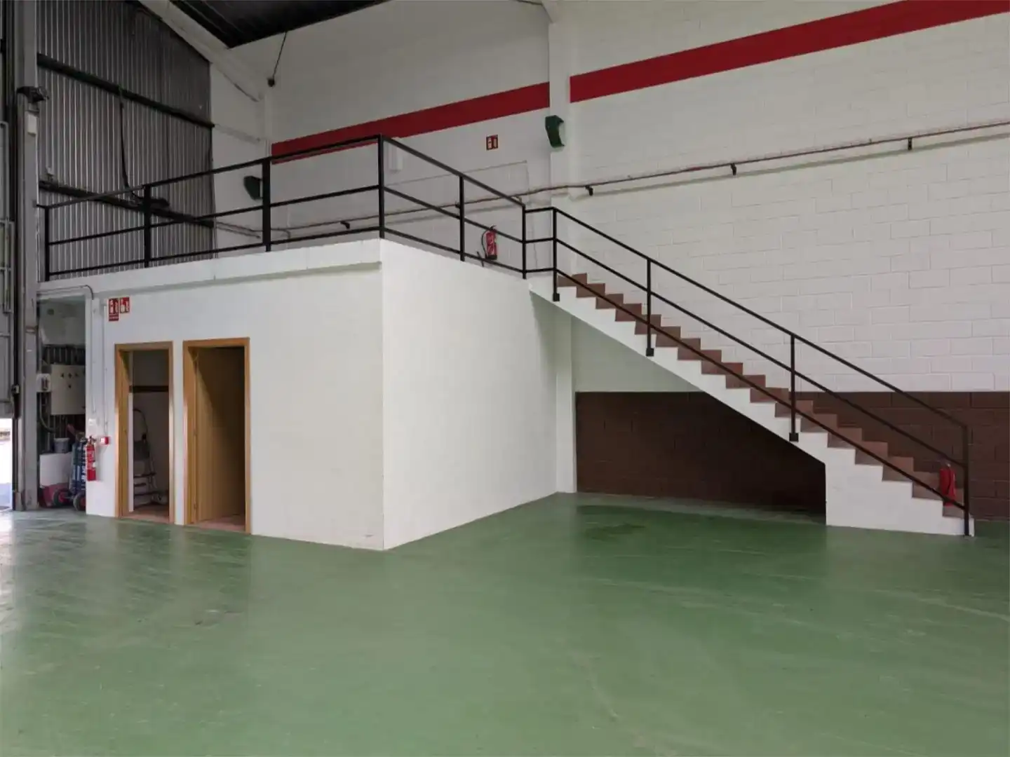 Fabrikhallen zur Miete in Aretxabaleta