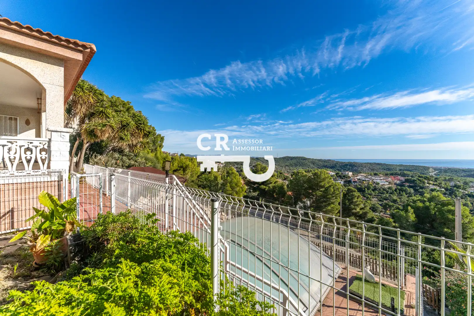 Vista exterior de Casa o chalet en venta en Cunit con Calefacción, Jardín privado y Terraza