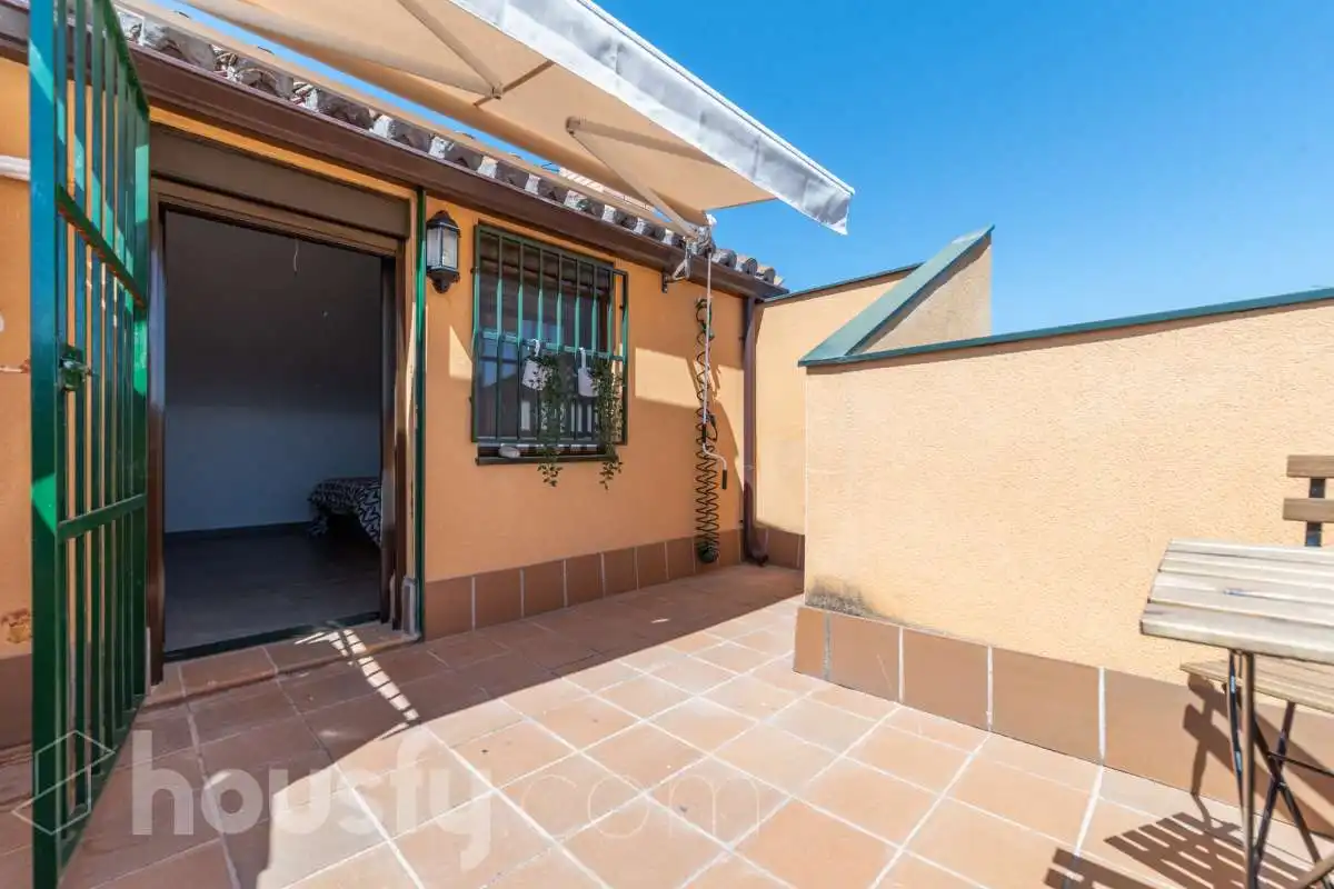 Maisonette zur Miete in Carretera Navalpino, Los Cigarrales-La Bastida