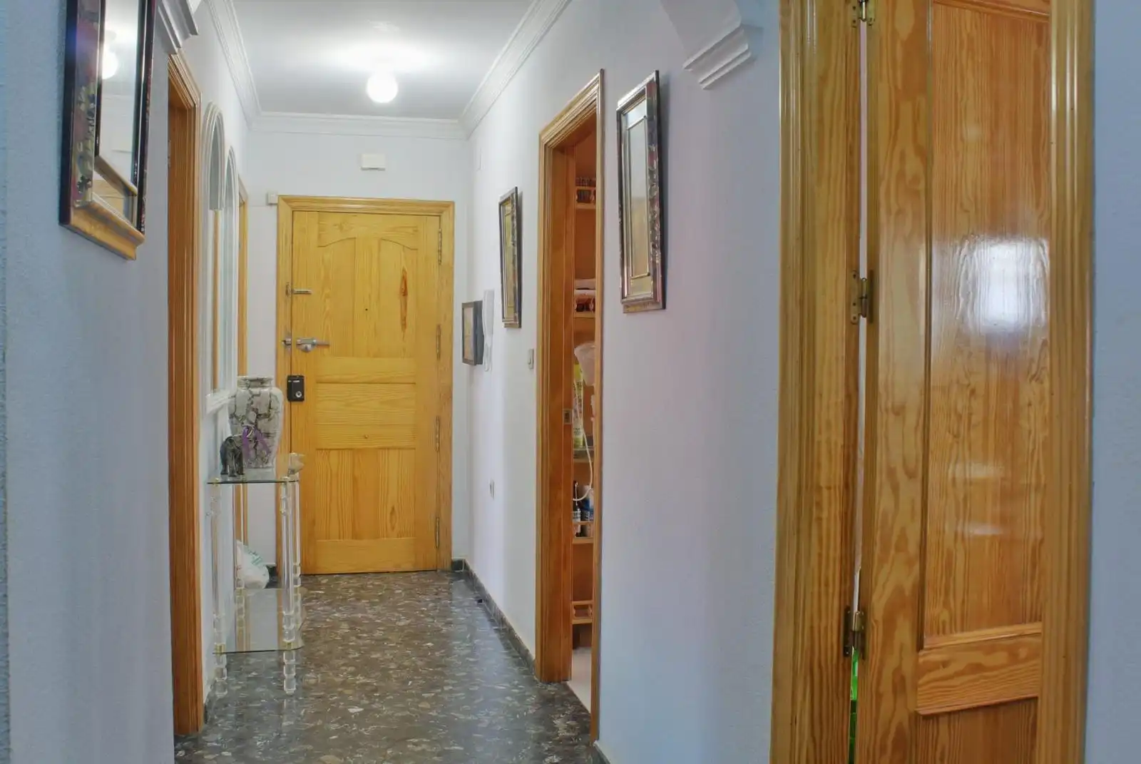 Piso en venta en Loja con Terraza, Trastero y Amueblado