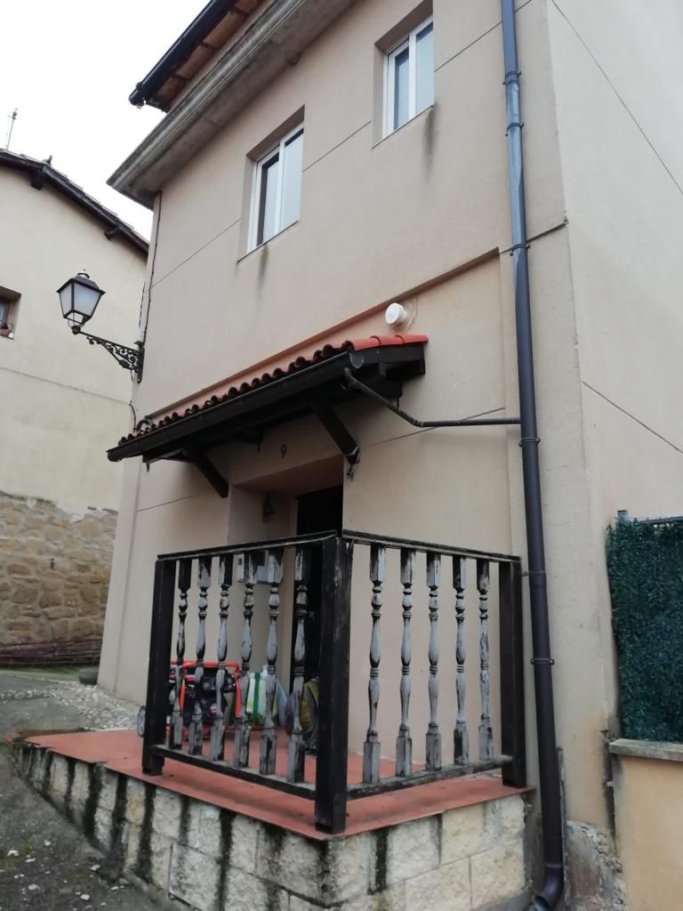 Balcony of House or chalet for sale in Nestares  with Heating and Storage room