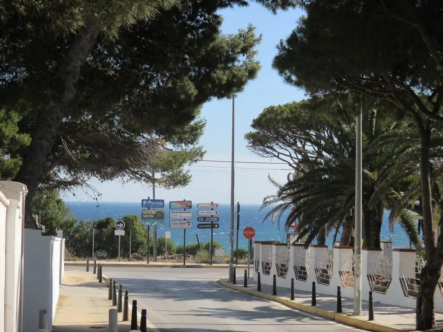 Vista exterior de Apartament en venda en Barbate amb Aire condicionat i Terrassa
