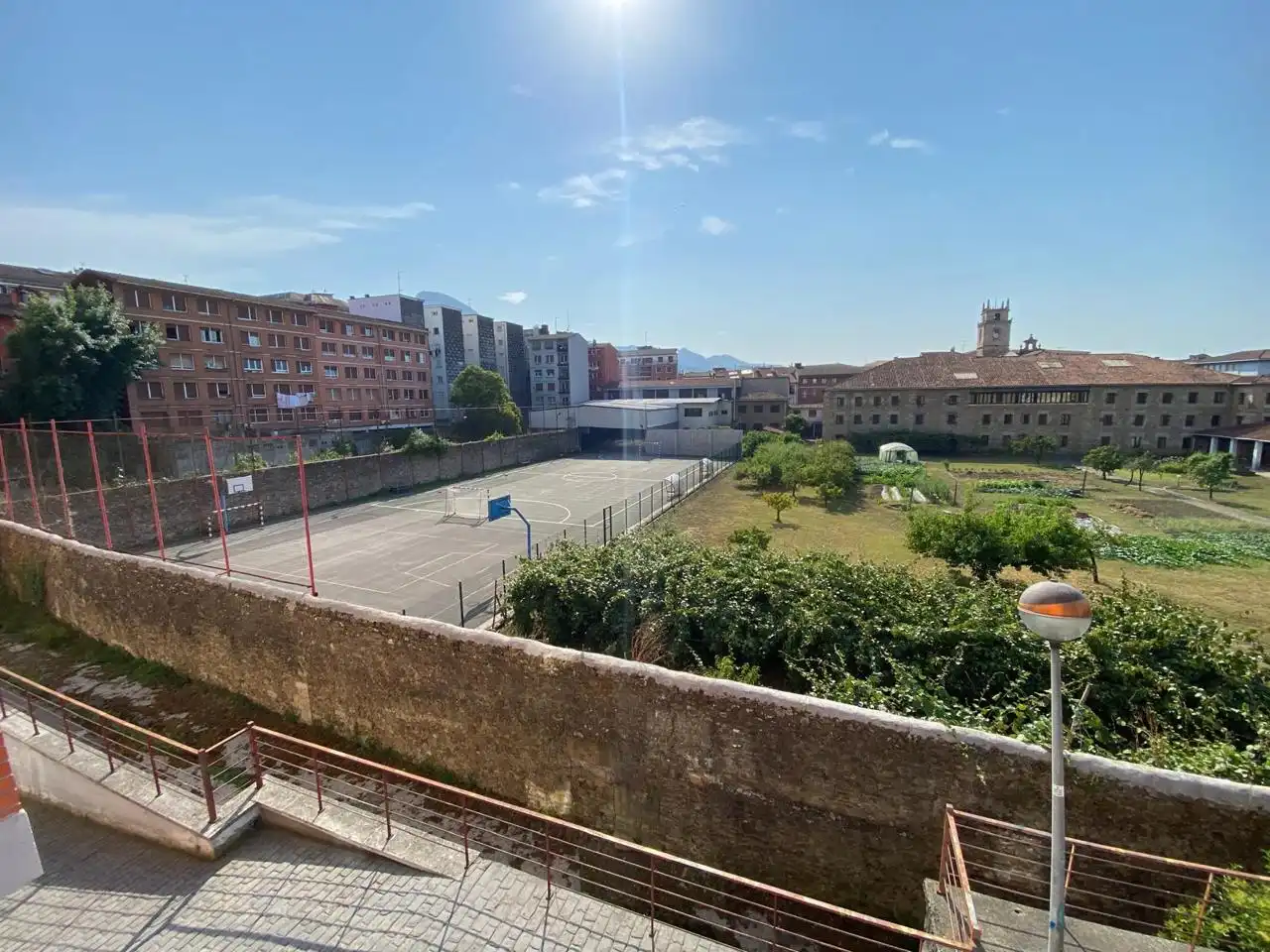 Vista exterior de Piso en venta en Durango con Calefacción y Trastero
