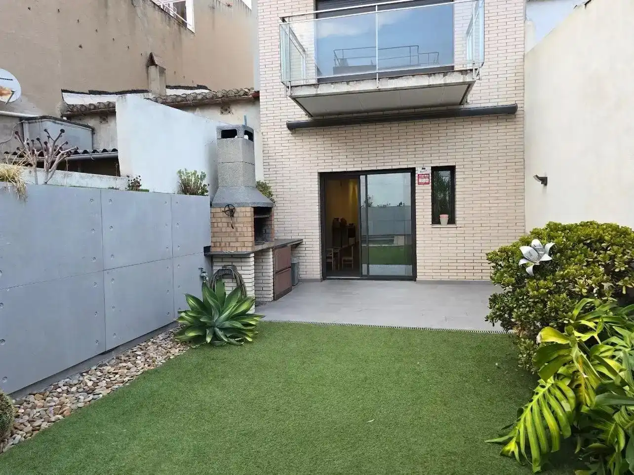 Terrace of Detached homes for sale in Badalona  with Air Conditioner, Swimming Pool and Balcony