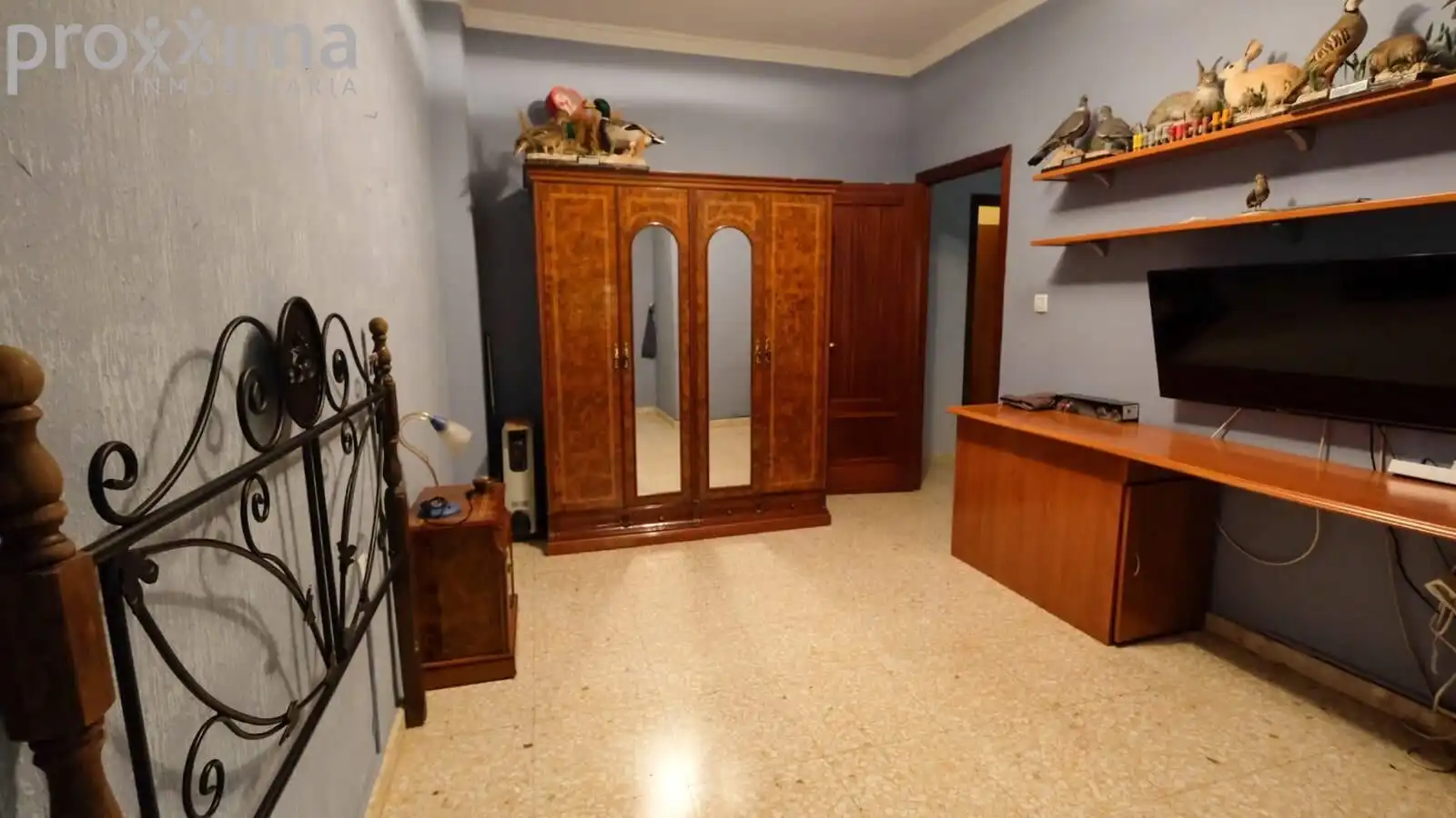 Bedroom of Houses for sale in Sevilla  with Air Conditioner, Terrace and Storage room