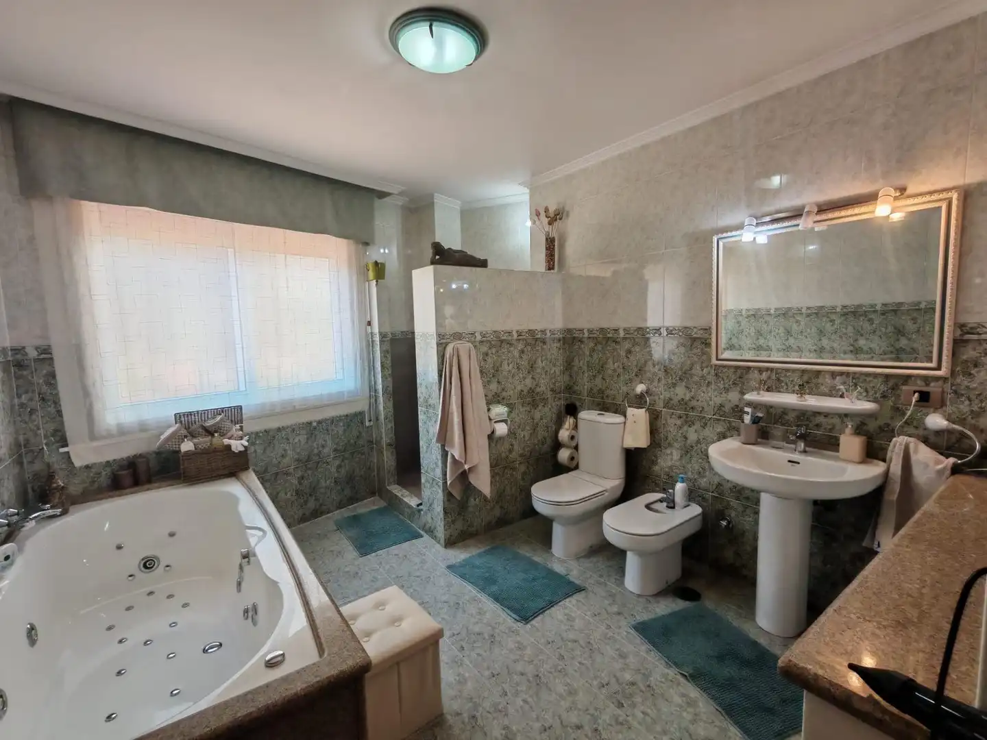 Bathroom of Houses for sale in Vigo   with Air Conditioner, Heating and Private garden