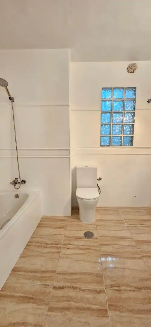 Baño de Piso de alquiler en Dos Hermanas