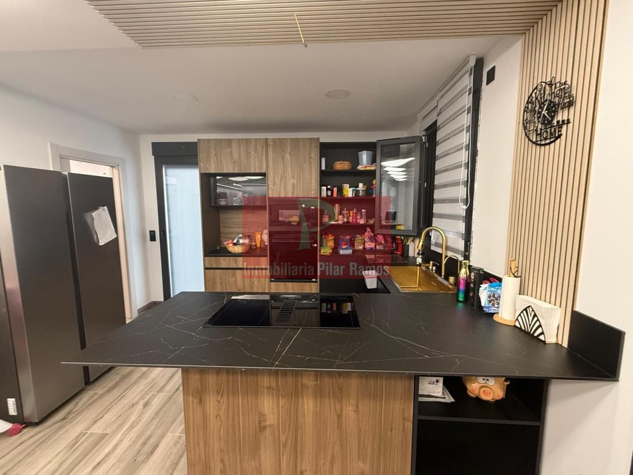 Cuina de Casa o xalet en venda en Villaquilambre amb Calefacció, Jardí privat i Terrassa